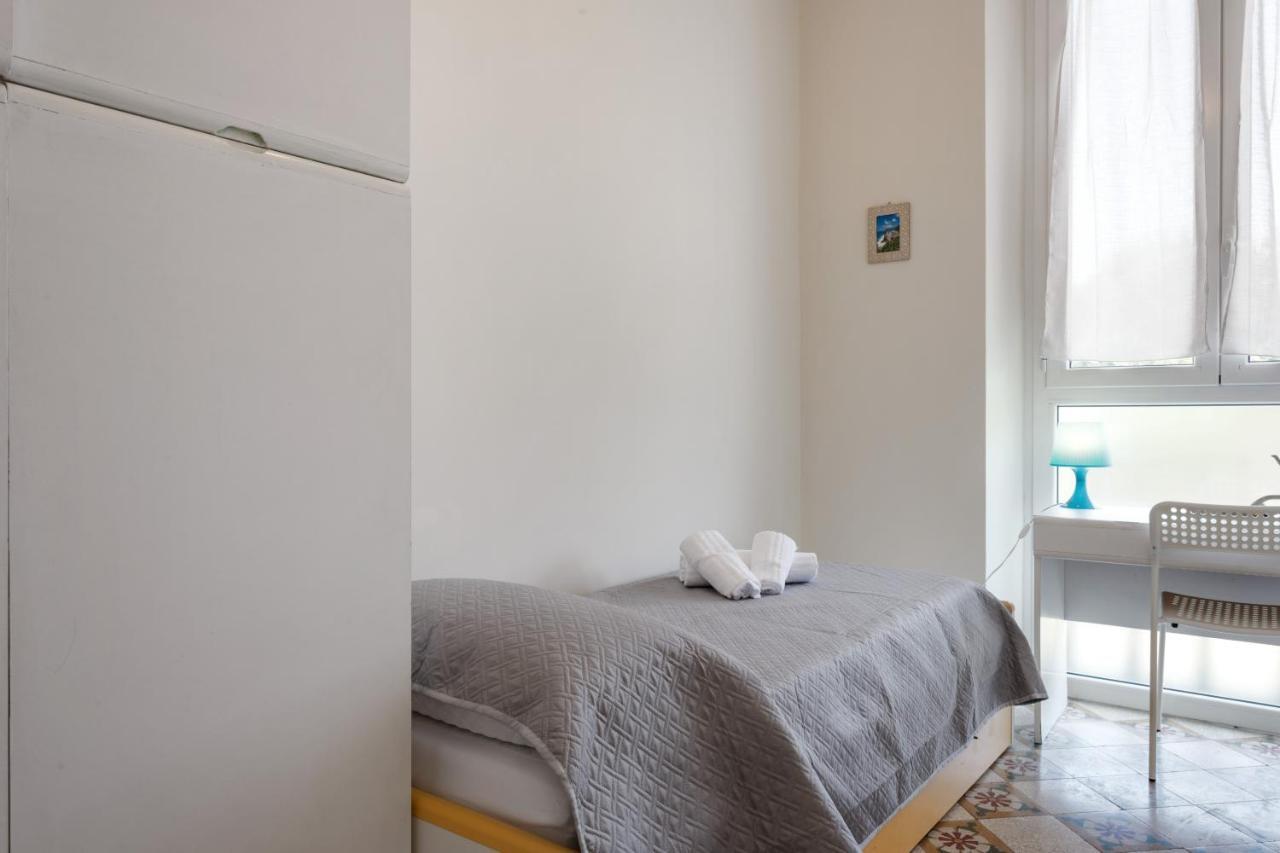 Piazza Concordia Apartment With Balcony La Spezia Dış mekan fotoğraf